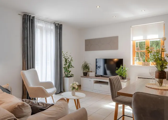 With Parking Space Zadar - 23564 * Vir